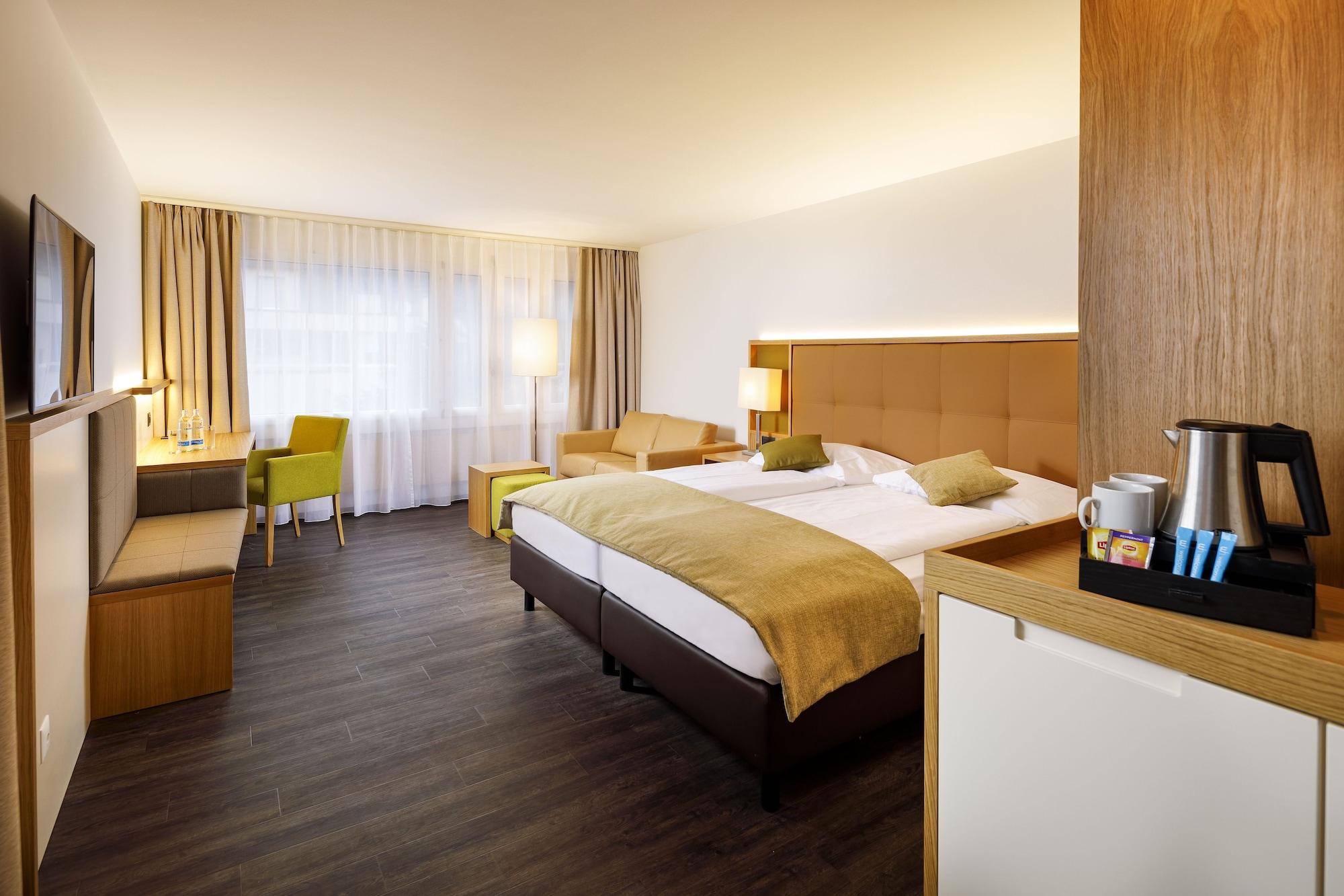 Ramada By Wyndham Baden Hotel Du Parc Esterno foto